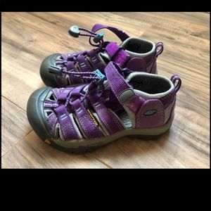 Toddler size 11 purple waterproof keen sandals